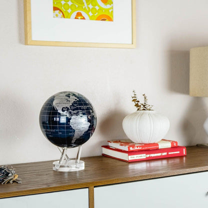 BLACK AND SILVER GLOBE - movaglobes.store